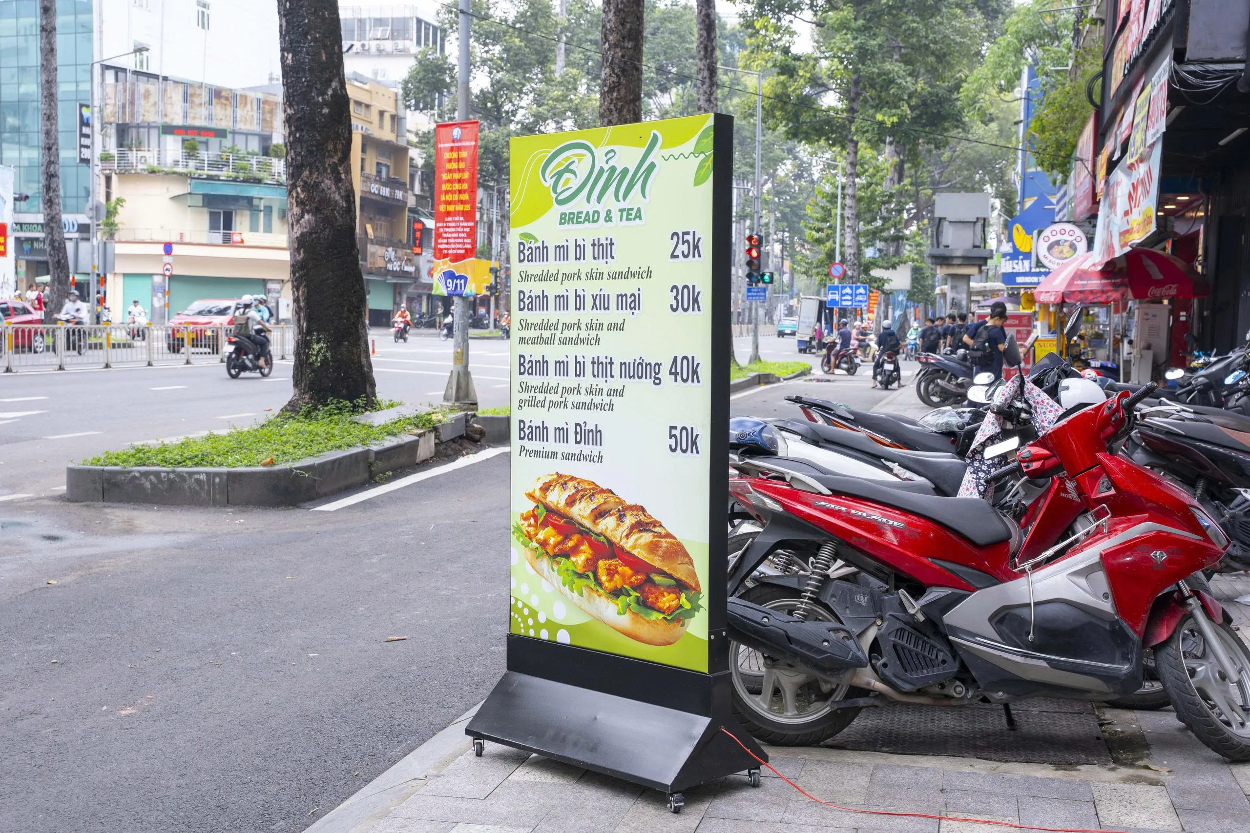 Đỉnh Bread & Tea 2