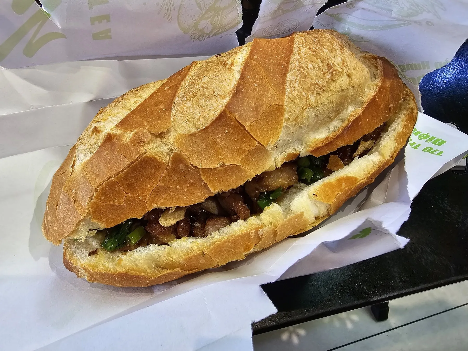 Bánh mì Đỉnh, ảnh Eddie Chen