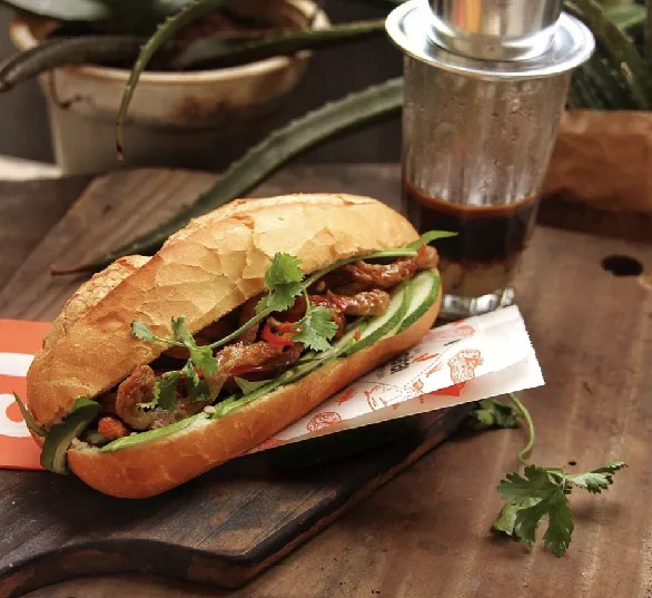 Bánh Mì Hồng Hoa