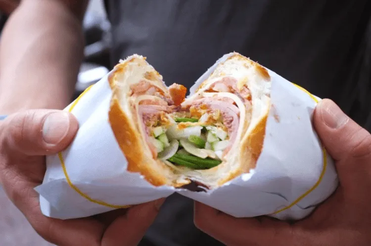 Bánh Mì Huỳnh Hoa