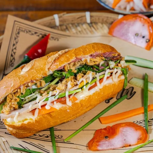 Bánh Mì Mẹ Ỉn